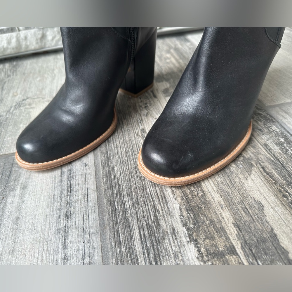 Bill Blass Anthropologie Black Monogram Leather Knee High Block Heel Boots 8.5 - Picture 11 of 12